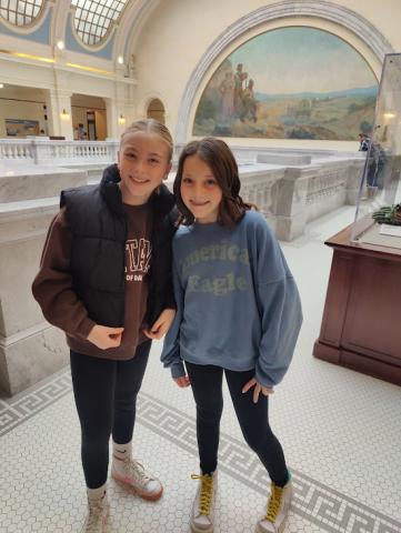 5th graders at the state capitol