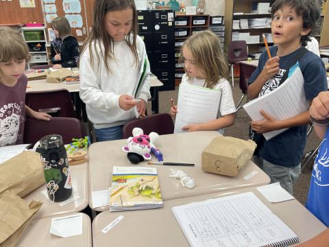 Student archeologists 